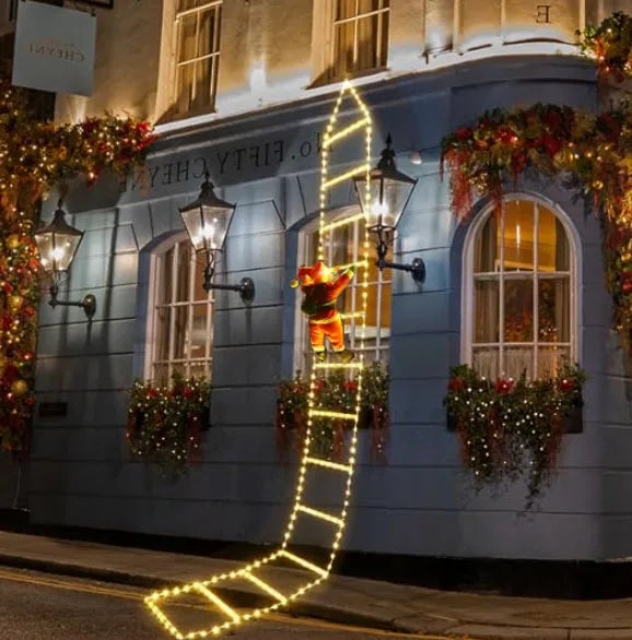 LumiClaus™ – The Climbing Santa Light